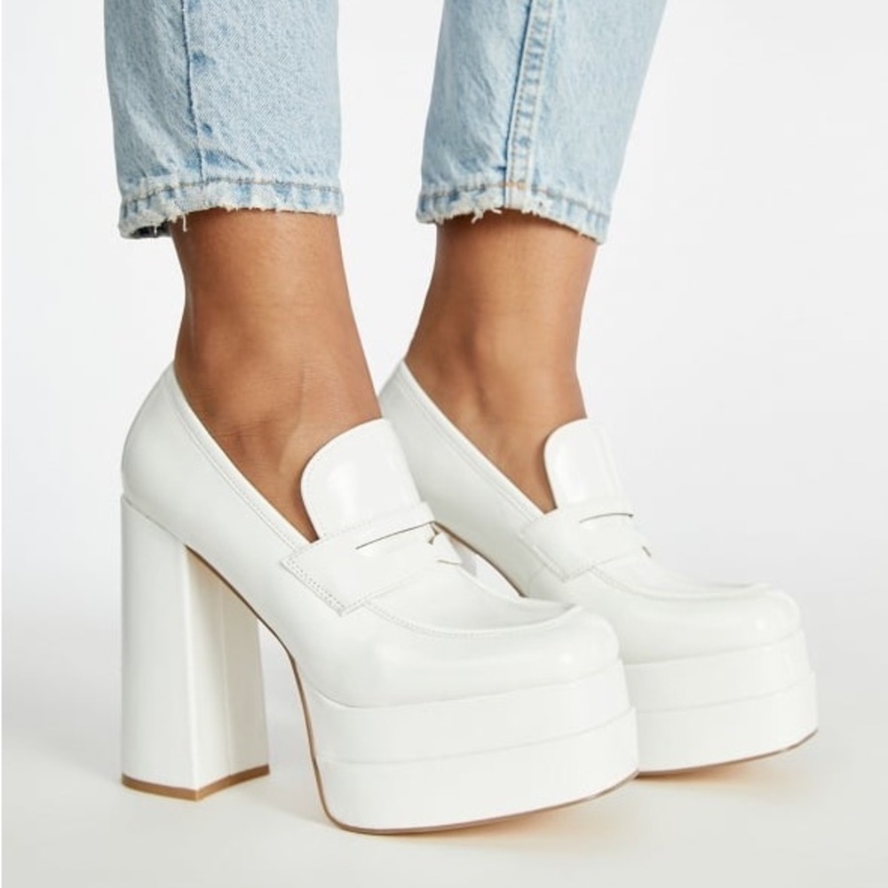 Shoe Dazzle Women’s Margaux White Platform Loafer Chunky Heel Shoes Size 8 New